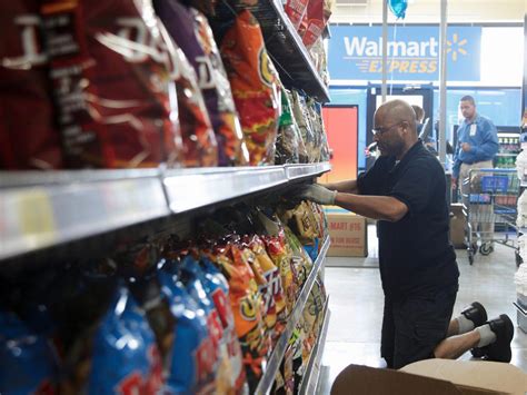 The average club is 134,000 square feet and offers bulk groceries and general merchandise. . Walmart stock jobs